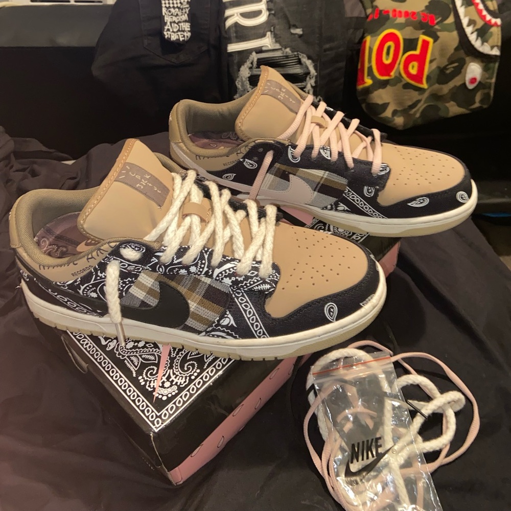 Travis Scott dunk size 11